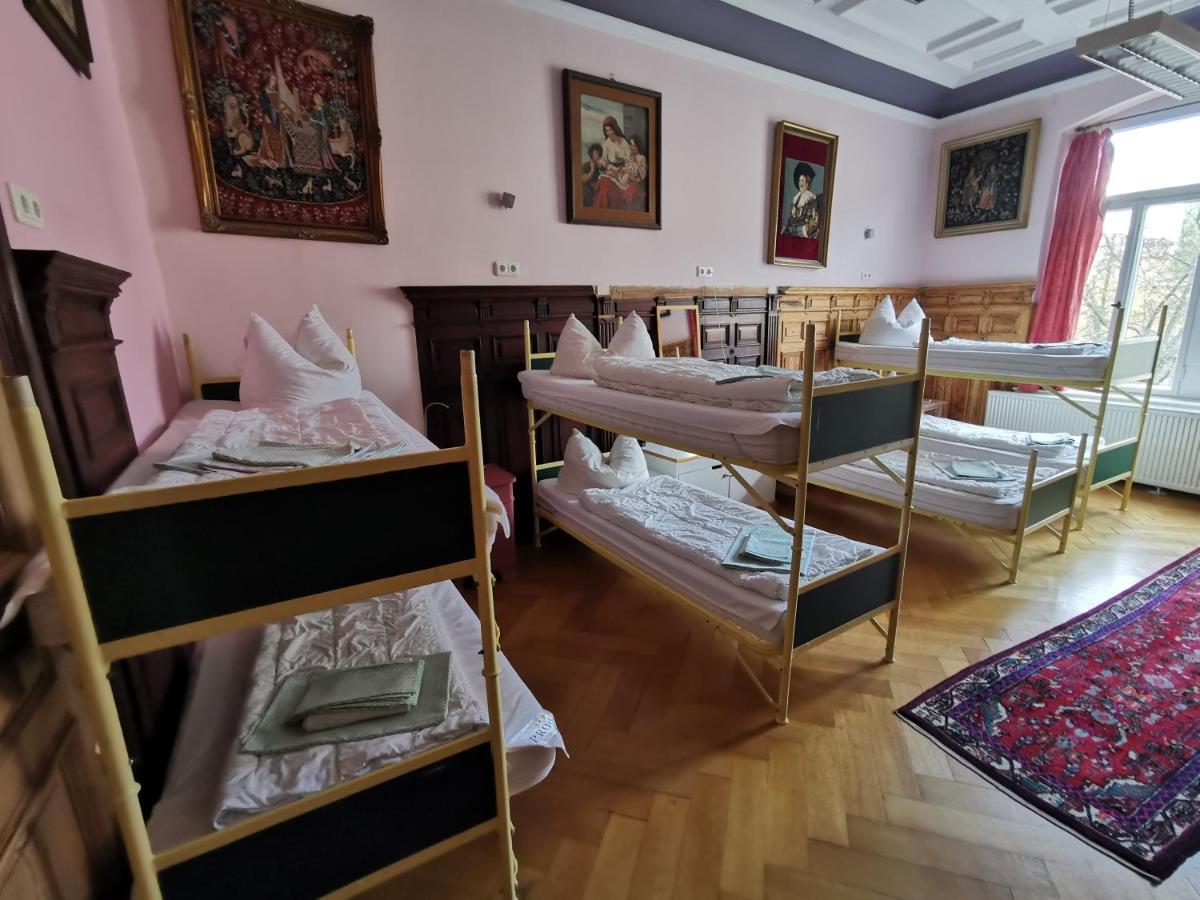 Hummel Hostel - Historische Stadtvilla Mit Garten Výmar Exteriér fotografie