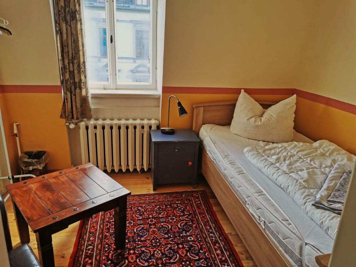Hummel Hostel - Historische Stadtvilla Mit Garten Výmar Exteriér fotografie