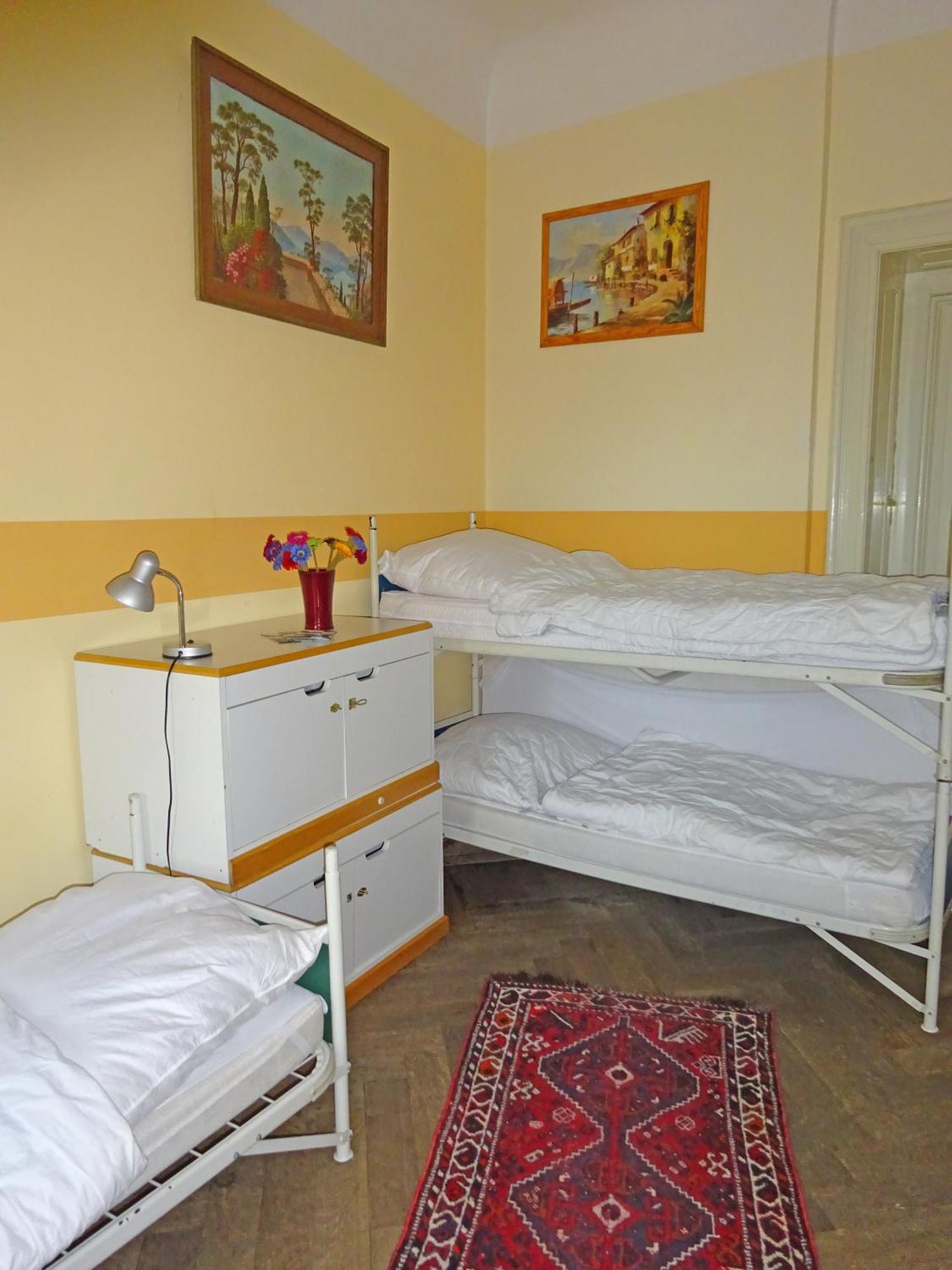 Hummel Hostel - Historische Stadtvilla Mit Garten Výmar Exteriér fotografie