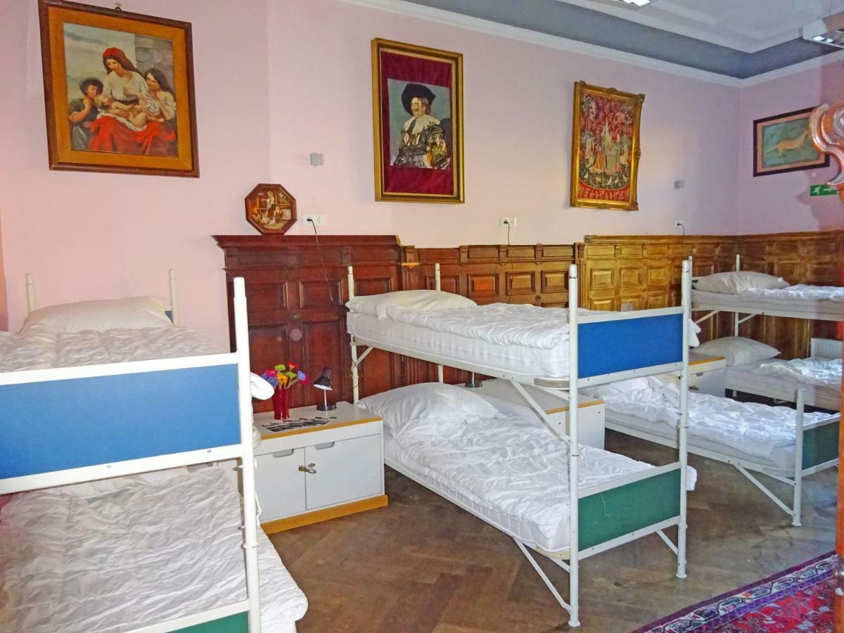 Hummel Hostel - Historische Stadtvilla Mit Garten Výmar Exteriér fotografie